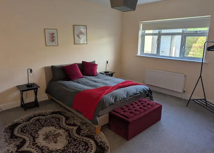 Mountain View House *