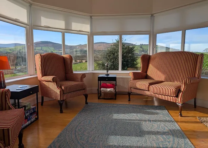 Mountain View House *